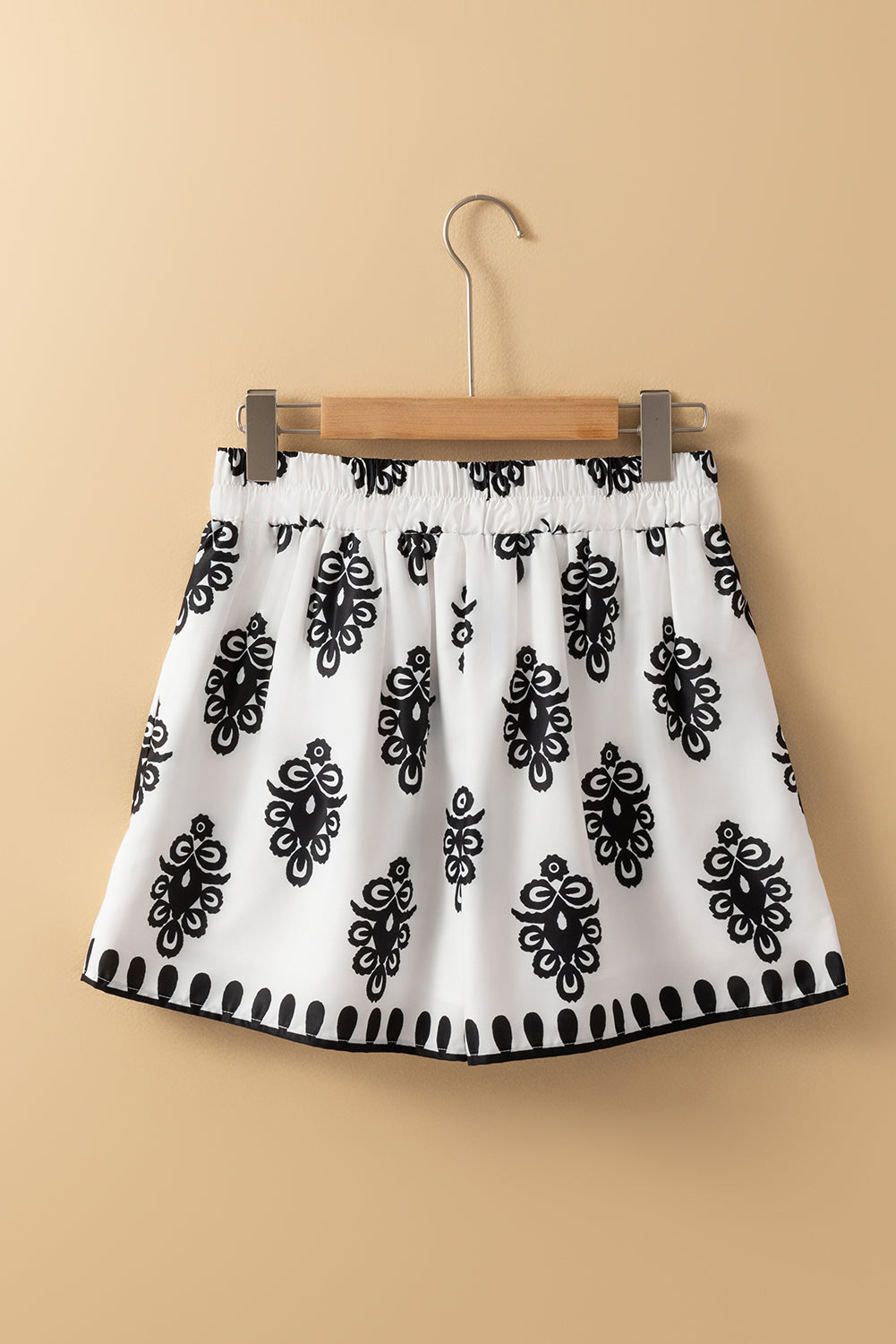 Black Tribal Geometric Print Belted High Waist Casual Shorts